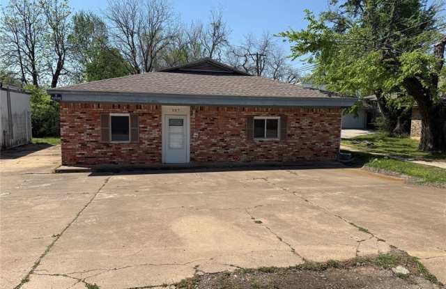 227 S Perry Avenue photos photos