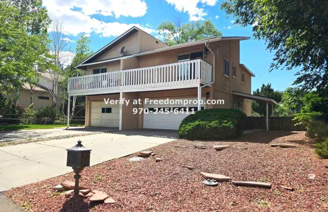 Great 2 bedroom 1.5 bath Duplex on the Redlands photos photos