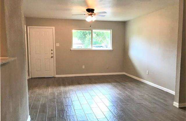 5729 Emerson Drive Gallery 3