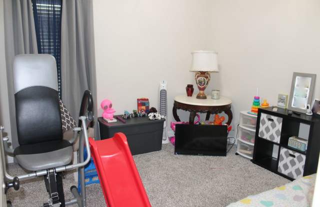 Modern 4BR/2BA Home in Desirable Granbury Location! photos photos