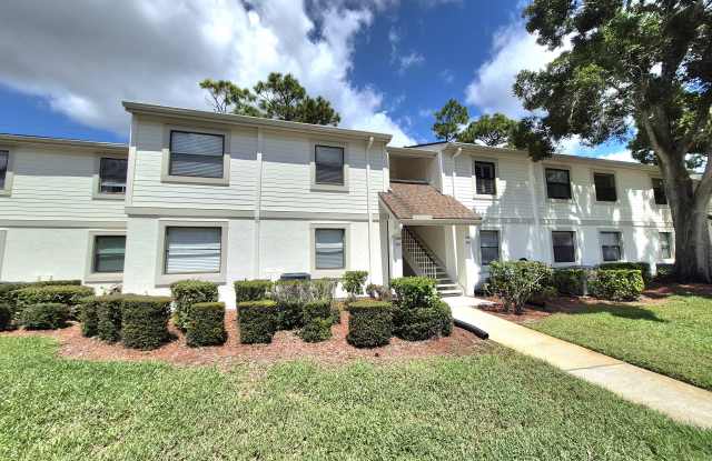 305 Meadow Ln Gallery 2