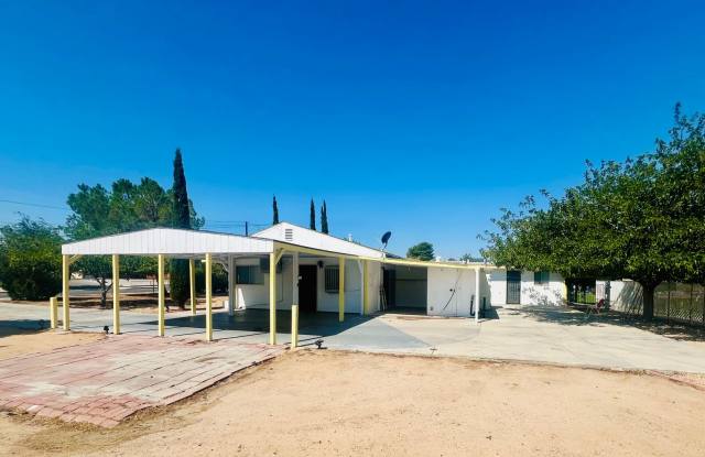Charming 3-Bedroom Home including 250sqft STUDIO Living Back House – $2,300/Month - 16268 Lorene Drive, Victorville, CA 92395