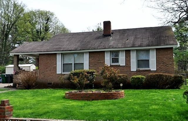 112 Seldon Drive - 112 Seldon Drive, Charlotte, NC 28216