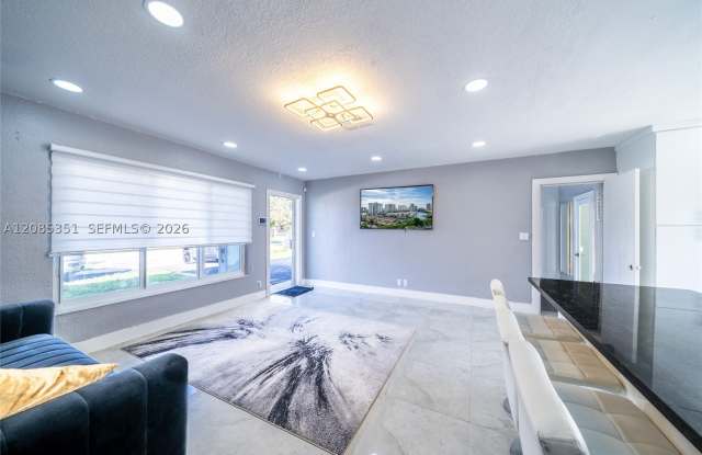 1650 SW 63rd Ter Gallery 1