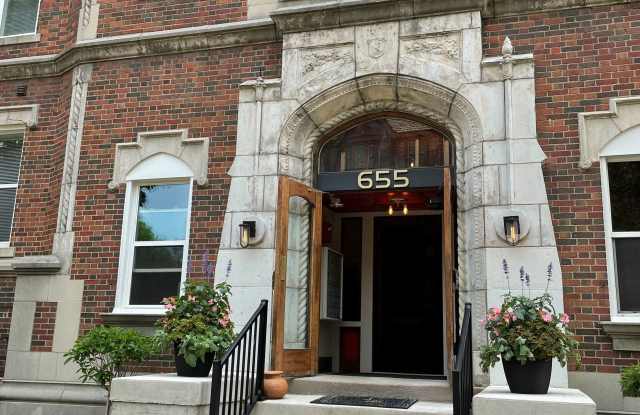 655 Hazelwood Gallery 4