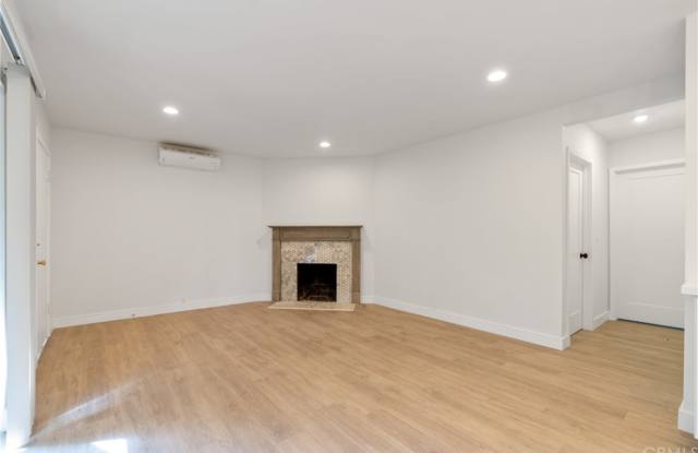 315 Pleasant Street Gallery 4