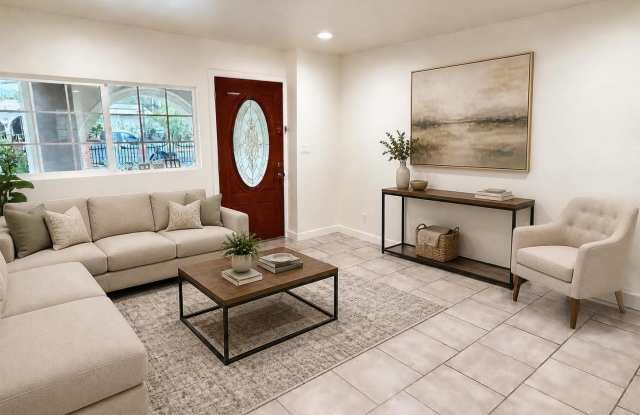 844 Mayfair Avenue Gallery 3