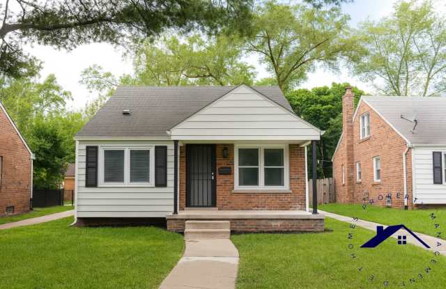 19497 Grandville Avenue - 1 photos photos