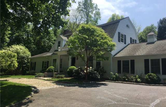 1731 Bronson Road Gallery 2