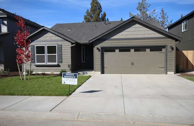 Like New SE Bend House, All Appliances, Double Garage, Fenced Yard, Pets Considered - 21180 Southeast Azalia Avenue, Bend, OR 97702