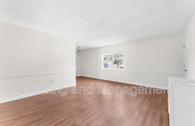 201 Oakmont Avenue Gallery 3