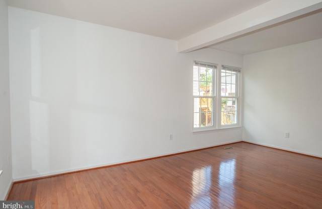 6388 STAGG CT Gallery 4