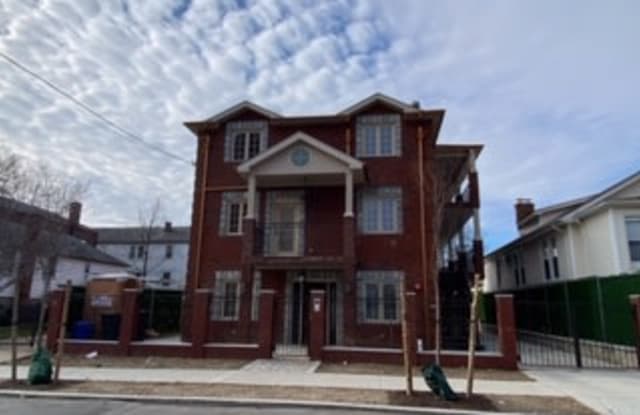 711 Clarence Ave - 711 Clarence Avenue, Bronx, NY 10465
