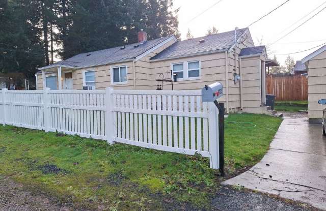 RAMBLER HOME 3 BED WITH GAS HEAT - 3703 Northwest 18th Street, Rocky Point, WA 98312