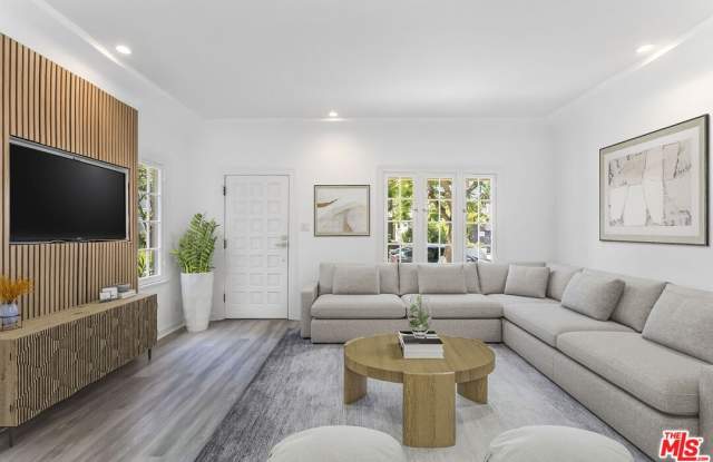 8818 Rangely Ave photos photos