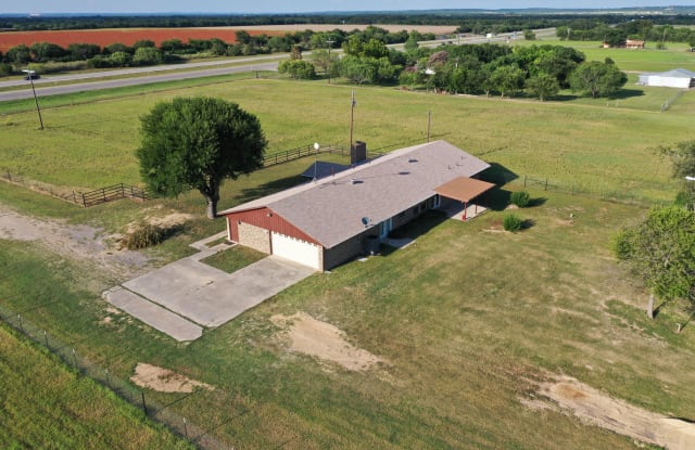1747 U.S. 90 - 1747 US Highway 90 East, Medina County, TX 78861
