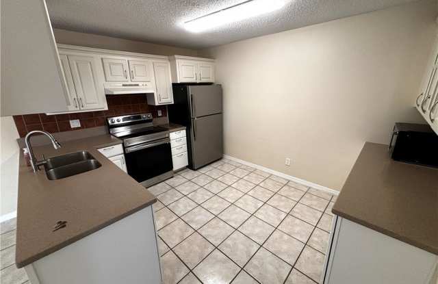 5660 Foxlake Drive Gallery 3