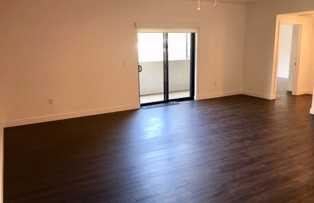 2301 K St 204 - 2301 K Street, Sacramento, CA 95816
