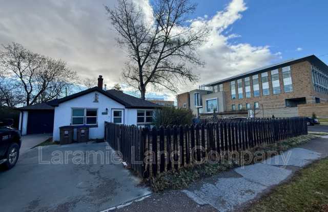 551 North 10th Street photos photos