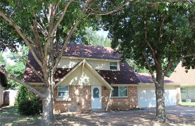 1321 Simpson Drive - 1321 Simpson Drive, Hurst, TX 76053