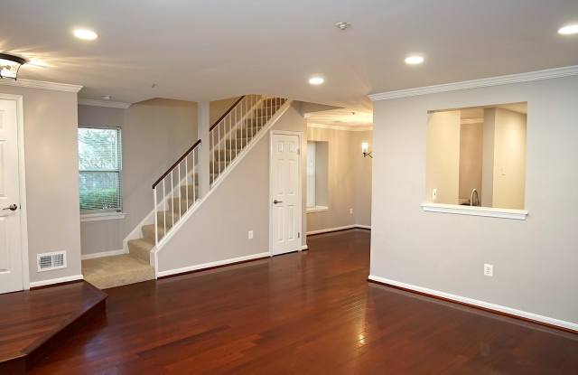 15 HIGHSTREAM COURT Gallery 4
