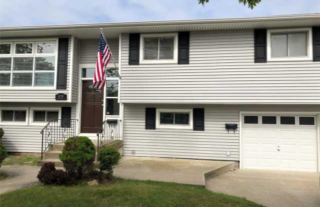 579 Fire Island Avenue photos photos