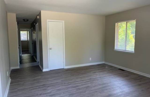 4309 Belford Gallery 3