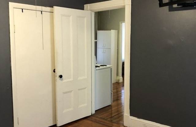 6 Rowley St. Gallery 4