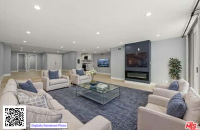 441 North Oakhurst Drive Gallery 1