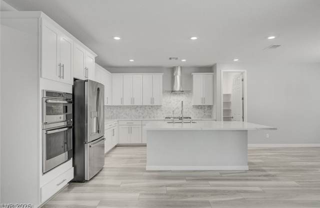 12428 Pine Bend Avenue Gallery 2