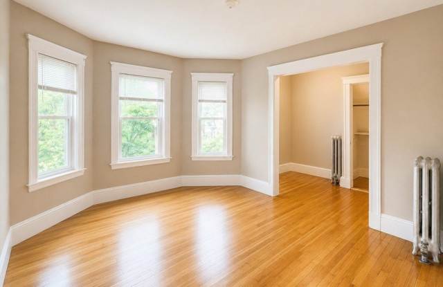 28 Rose St photos photos