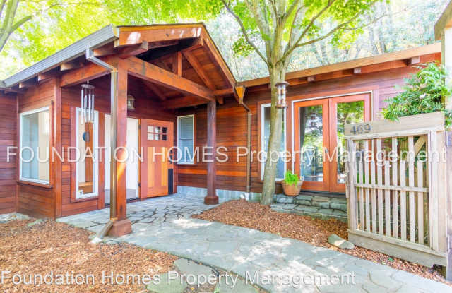 469 Live Oak Drive Gallery 2