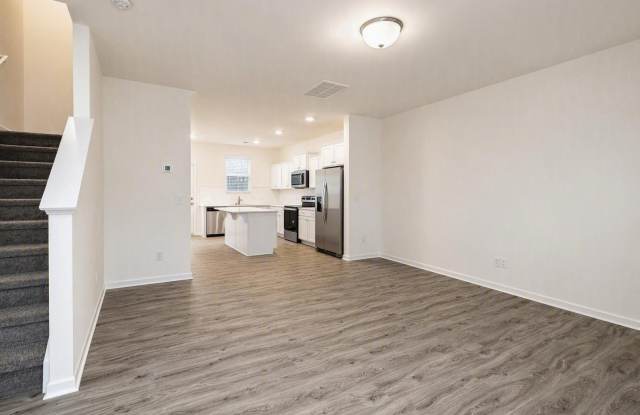Beautiful END UNIT 3 Bedroom Townhome Near I-85 – AVAILABLE 10/16/2026 Gallery 4