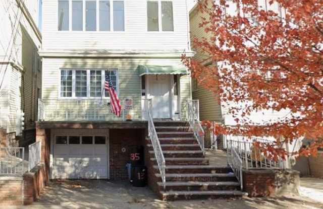 135 WEST 52ND ST photos photos