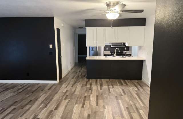 505 Slinger Road photos photos