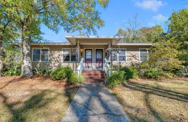 Charming Midtown Tallahassee Duplex - 218 West 1st Avenue, Tallahassee, FL 32303