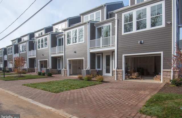 43 PRINCETON HIGHTSTOWN RD - 43 Princeton Hightstown Road, Princeton Junction, NJ 08550