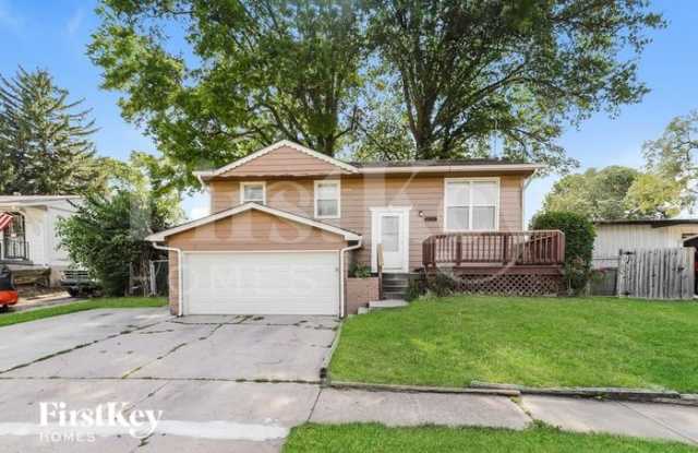 521 Fairlane Street photos photos