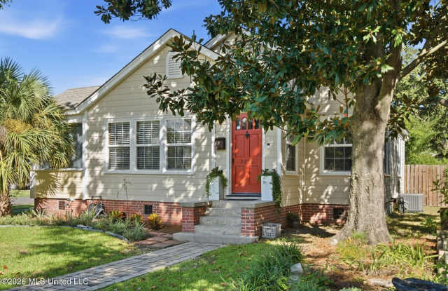 2216 Broadmoor Place Gallery 2