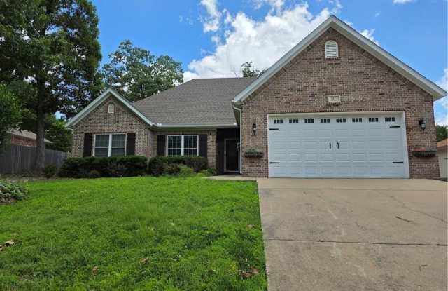 15 Thackery  LN photos photos