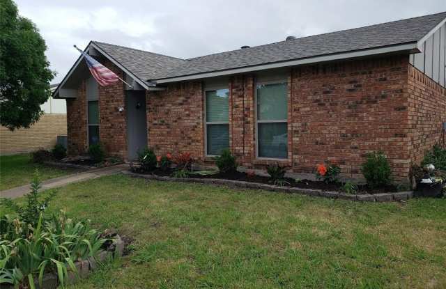 202 Lucinda Drive - 202 Lucinda Drive, Garland, TX 75040
