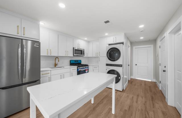 5 PAVONIA CT photos photos