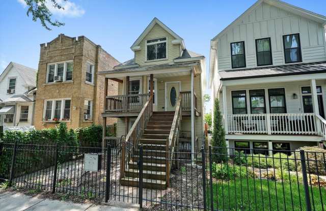 4614 N Springfield Avenue photos photos