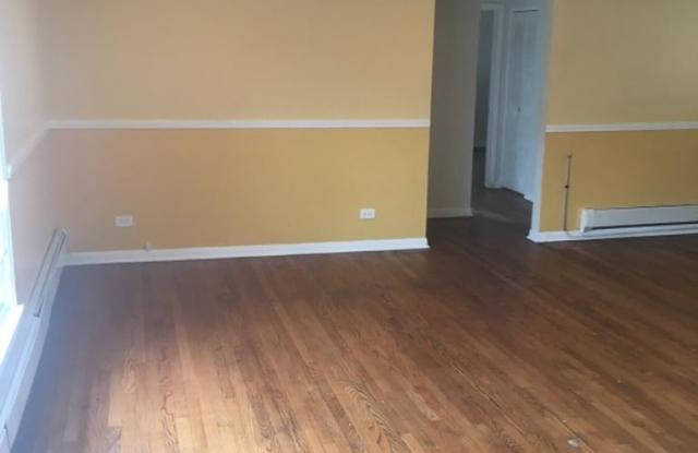 11011 South Vernon Avenue - 2 Gallery 3