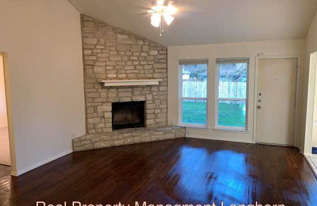 Beautifully Renovated 4/2 One story Georgetown Property. Gallery 4