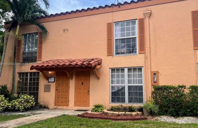 7130 Fairway Dr - 7130 Fairway Drive, Miami Lakes, FL 33014