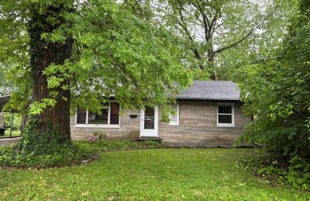 3 Bedroom, 1 Bath Ranch House- Available August 2027! Gallery 3