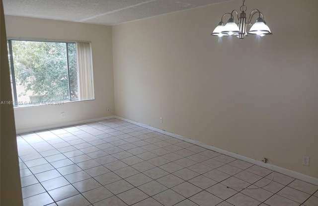 3232 NW 102nd Ter photos photos