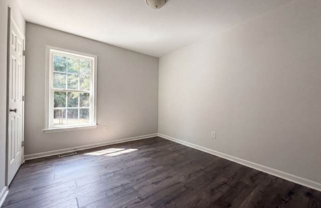 576 Sunray Dr Gallery 4