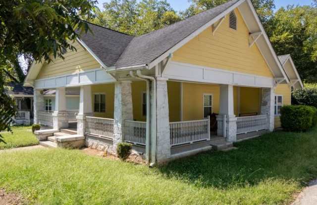 1035 Moreland Avenue Southeast Gallery 3
